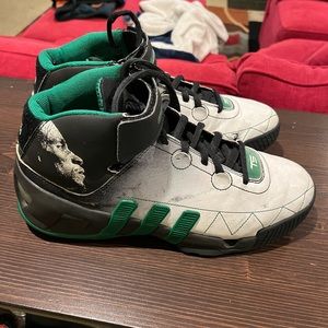 Adidas TS Commander Garnett